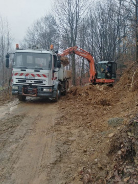 Transport orice fel de nisipuri, piatra, execut sapaturi